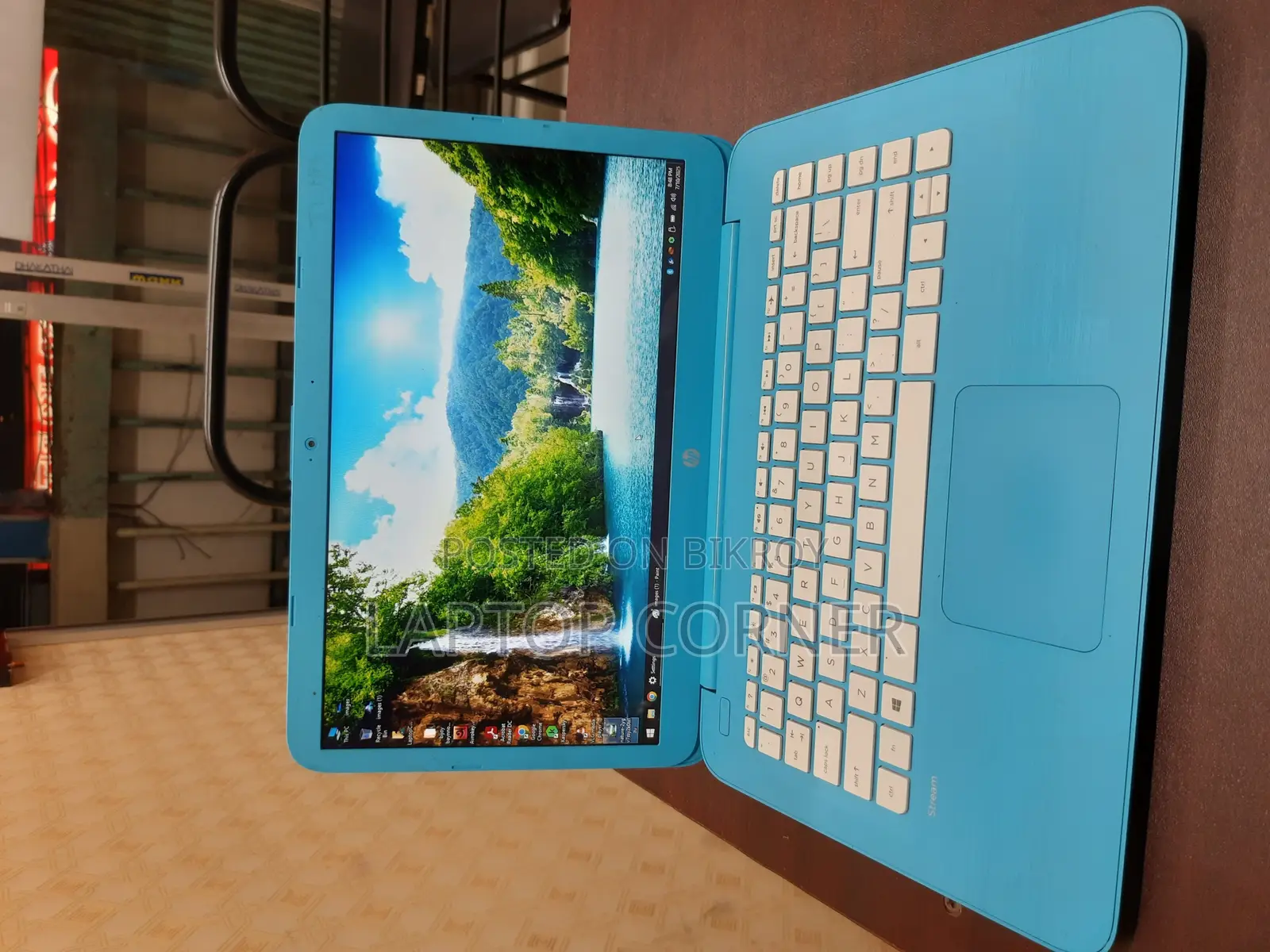 14" Royal Blue** Hp Stream** Cute And Slim** Low Budget Laptop**