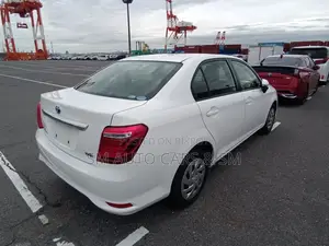 Toyota Axio Hybrid EX White 2020