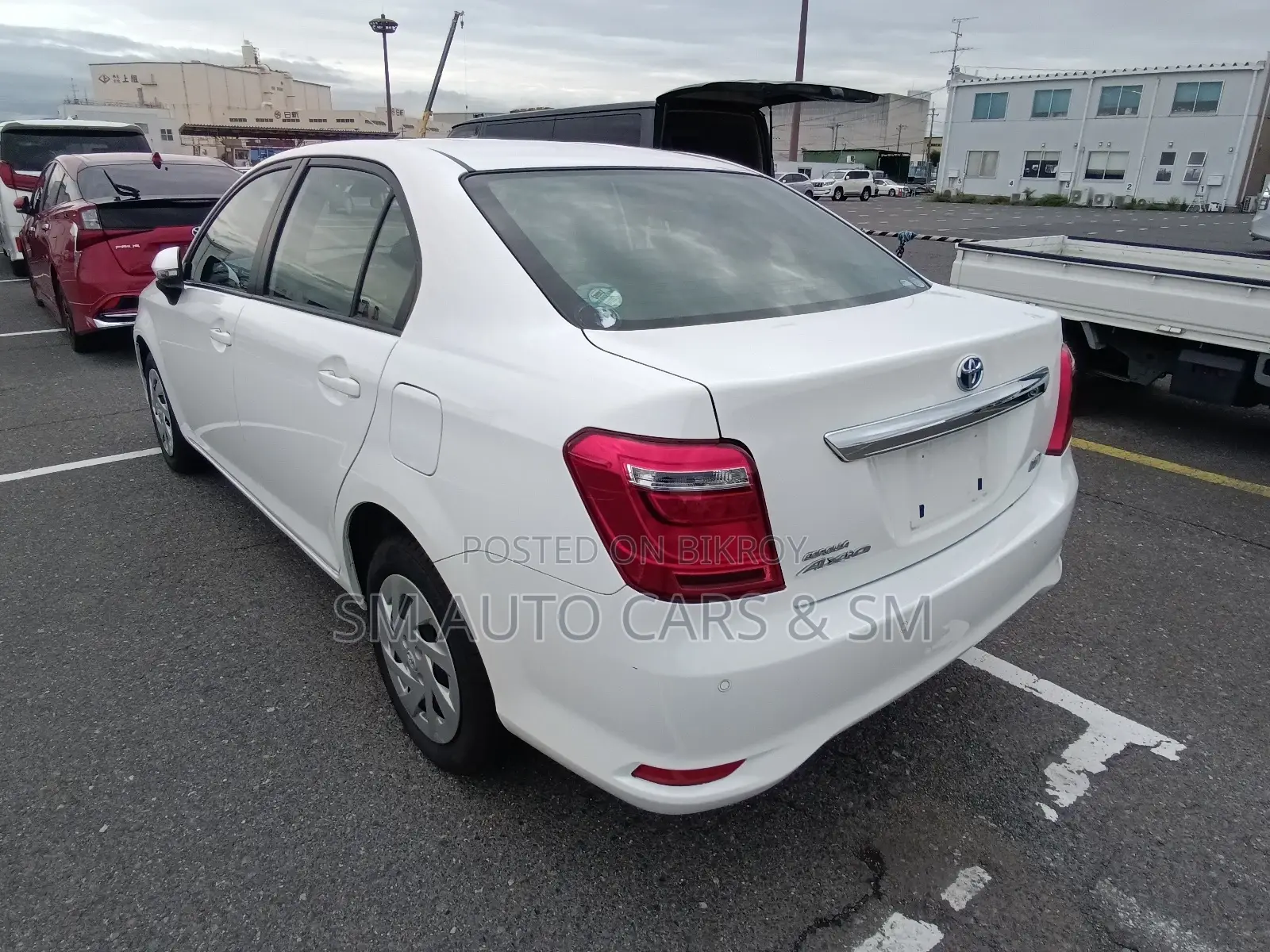Toyota Axio Hybrid EX White 2020