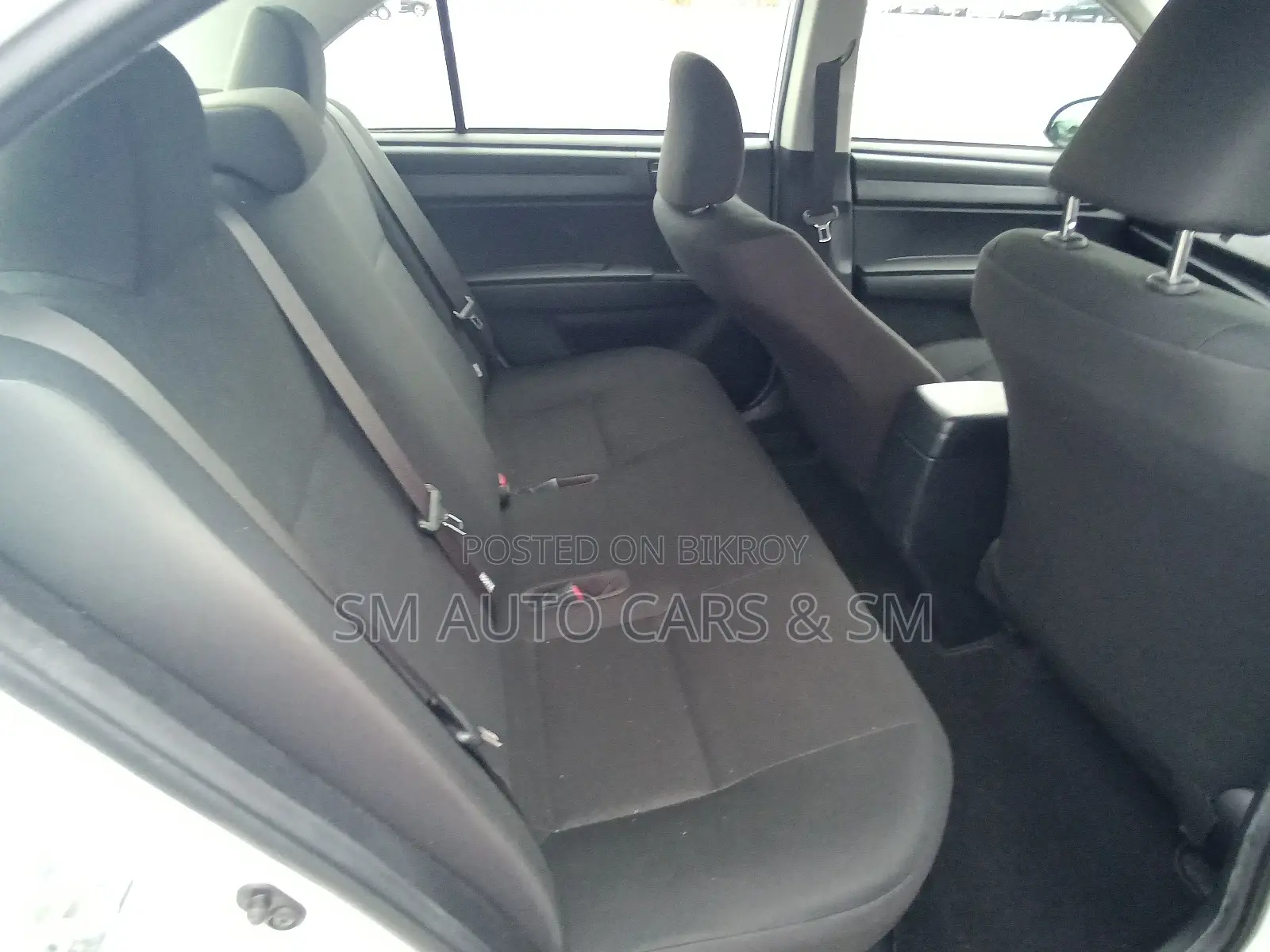 Toyota Axio Hybrid EX White 2020
