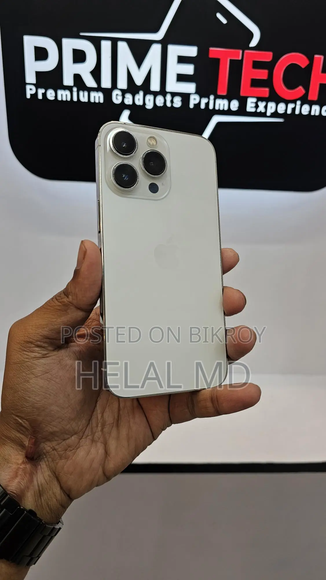Apple iPhone 13 Pro . (Used)