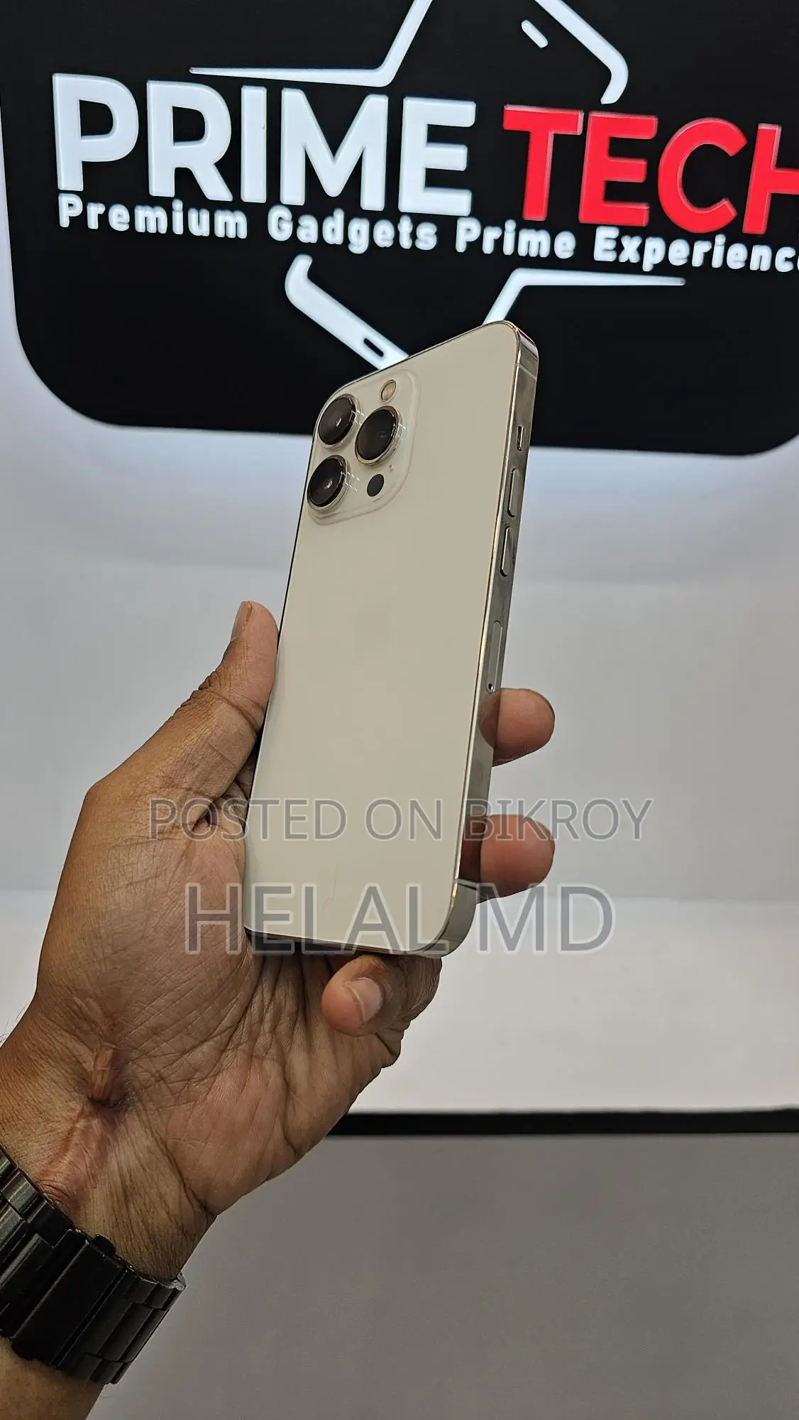 Apple iPhone 13 Pro . (Used)