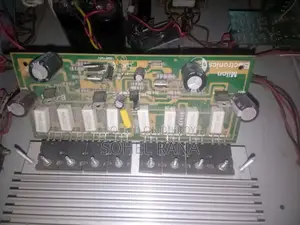 Amplifier 200 Watt Stereo