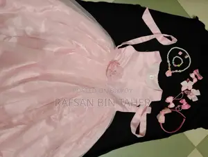 শিশুকন্যার পোশাক