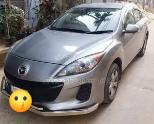 Mazda Axela silver 2012