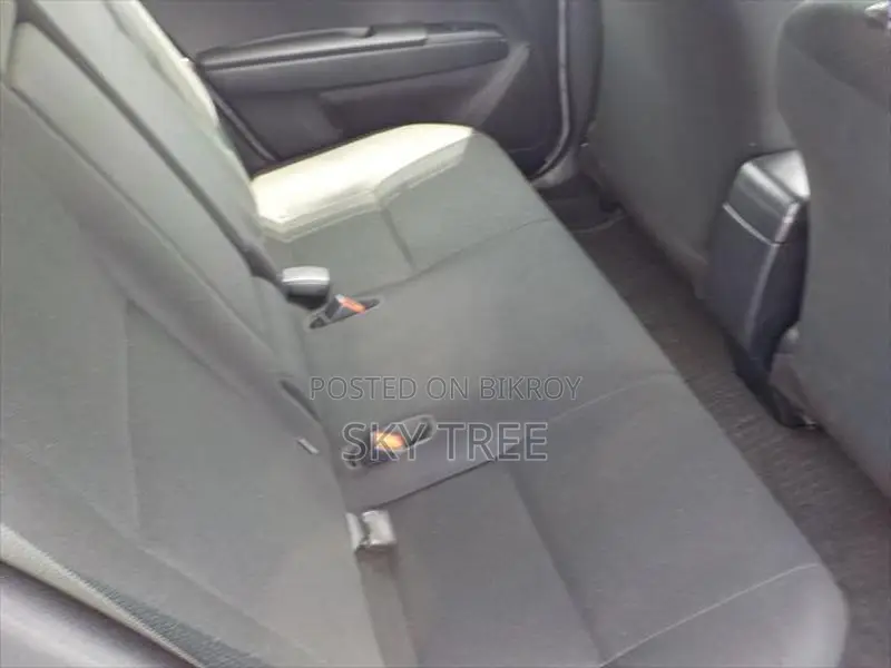 Toyota Fielder e X PKg 2020