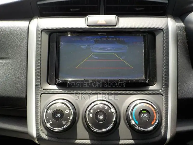 Toyota Fielder e X PKg 2020