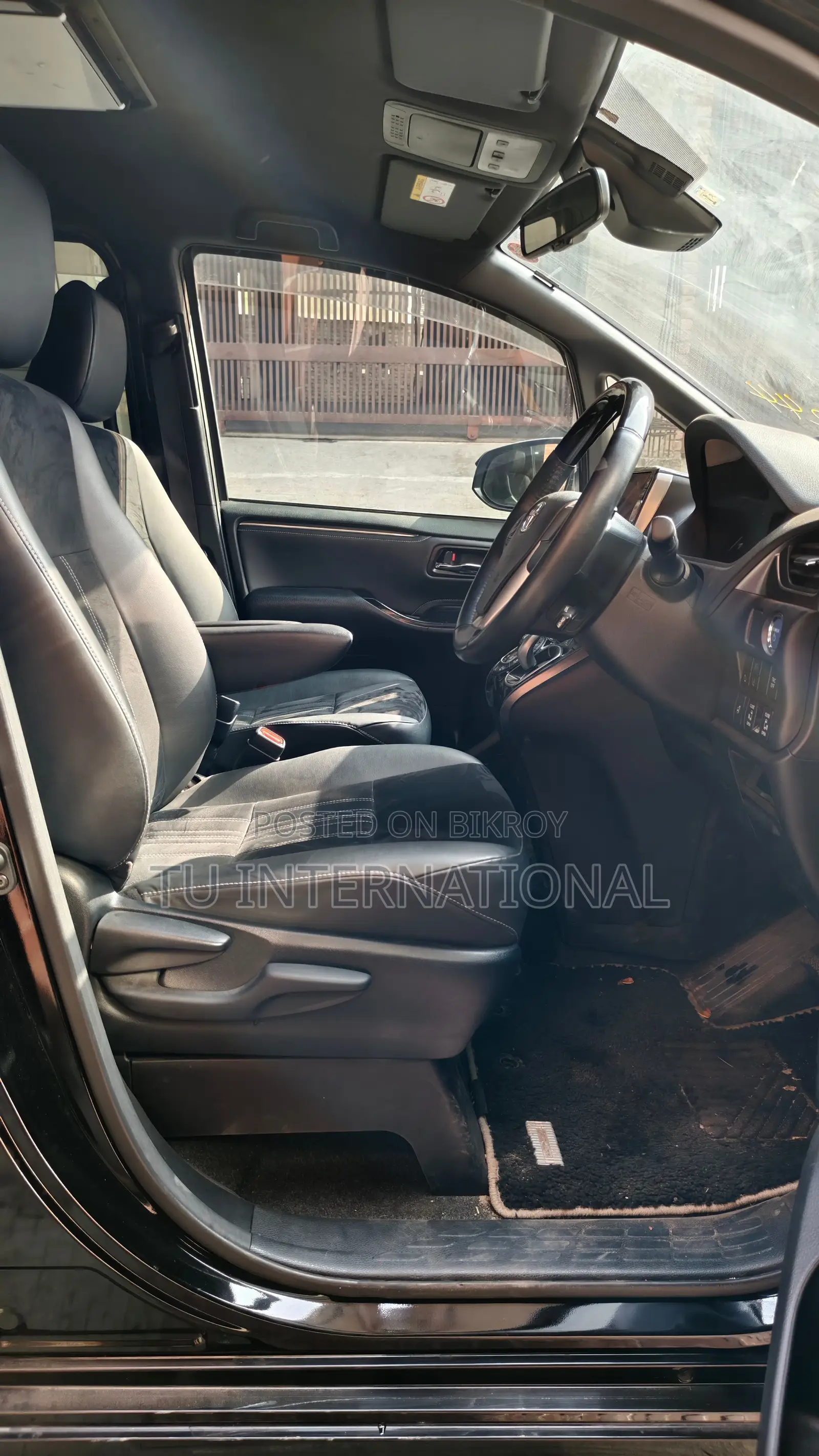 Toyota Esquire GI-PREMIUM PUSH 2020