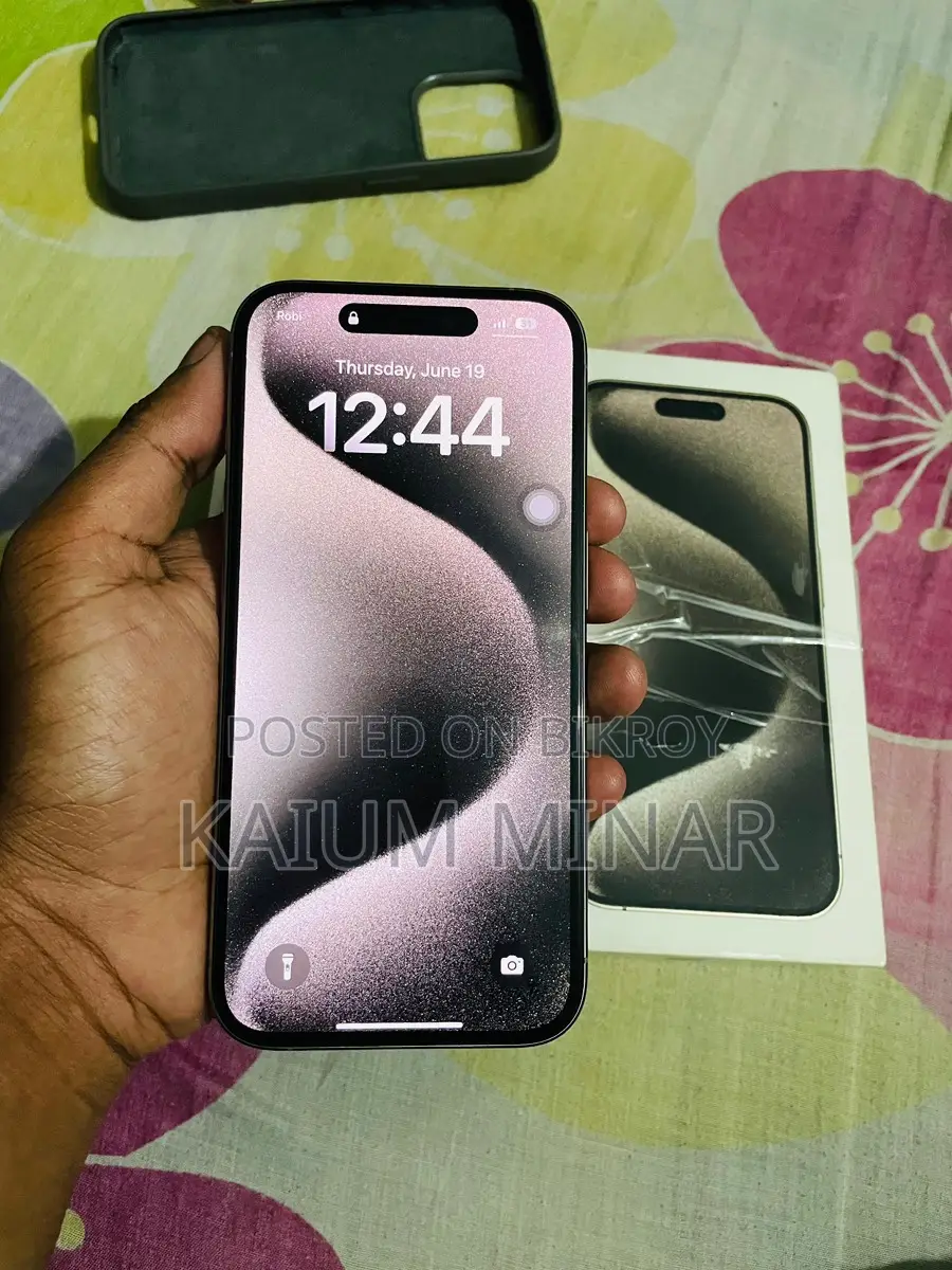 Apple iPhone 15 Pro (Used)