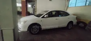 টয়োটা অ্যালিয়ন সাদা ২০০৭