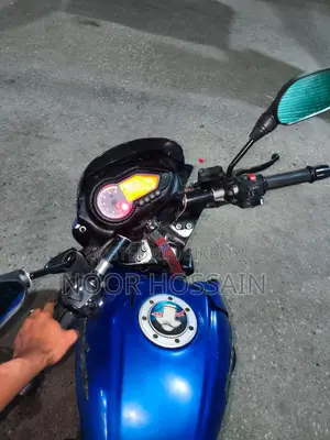 Bajaj Pulsar 150 . 2011