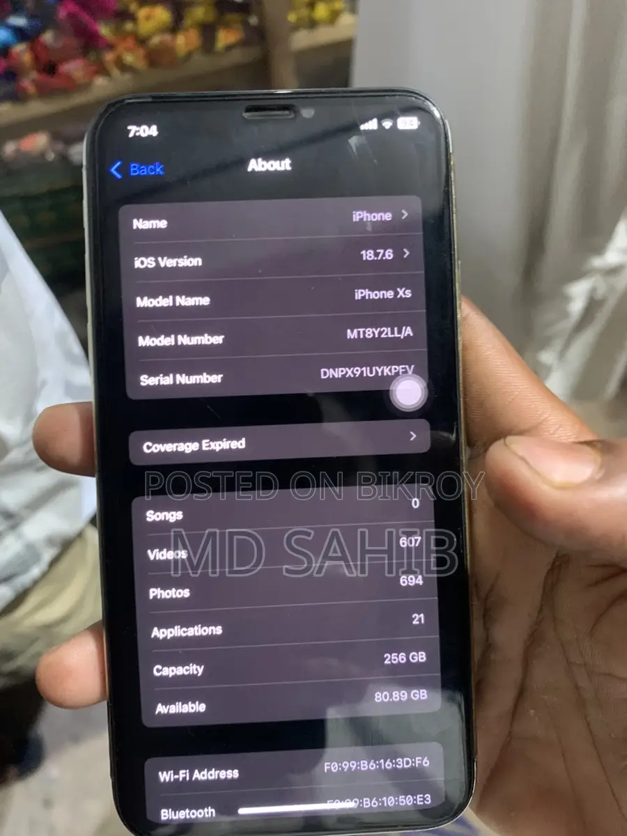 Apple iPhone XS . (Used)