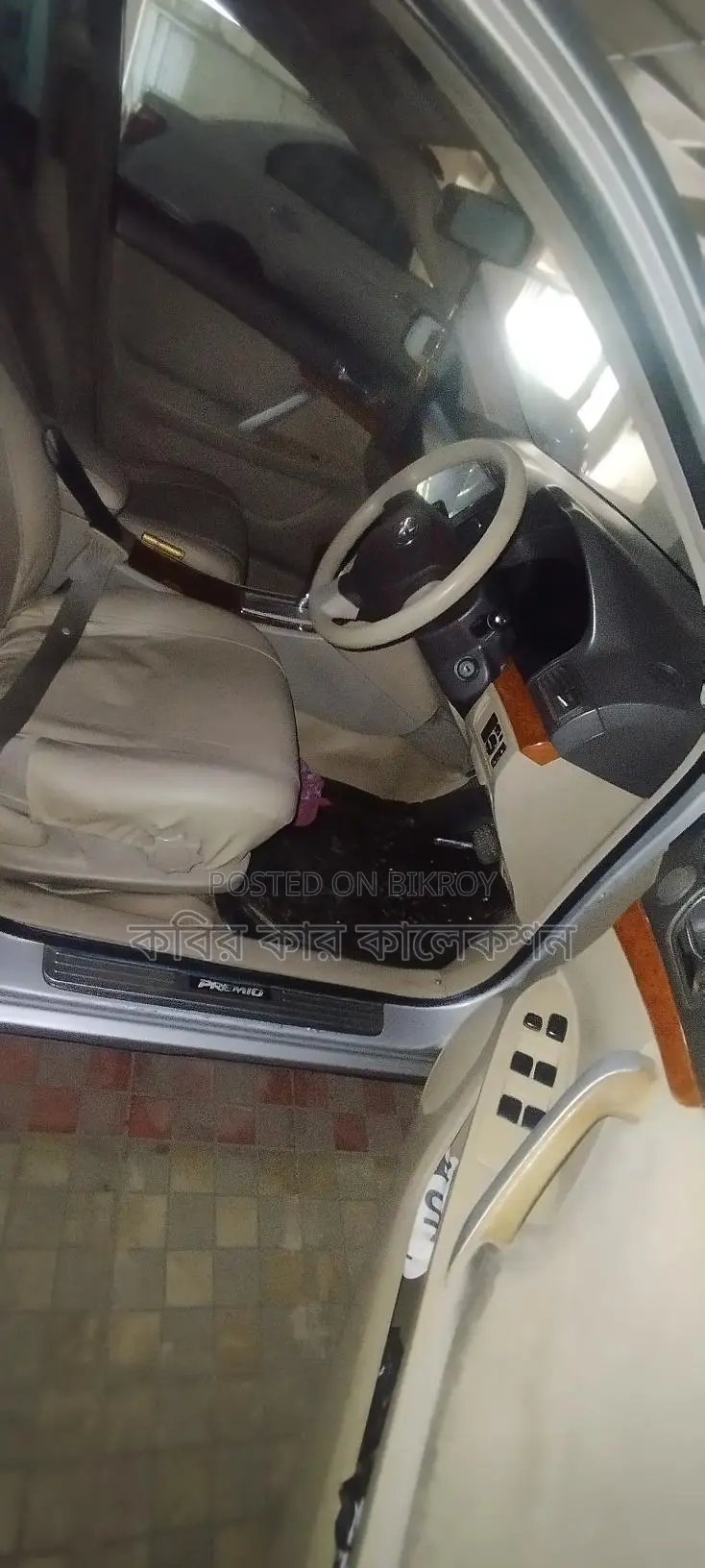 Toyota Premio silver 2005