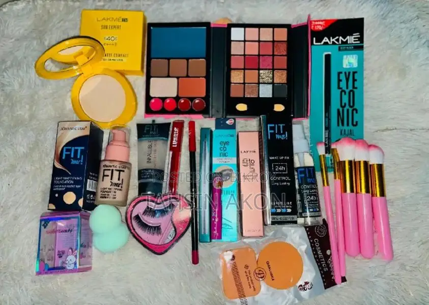 Saree, Bangle, and Cosmetics Combo