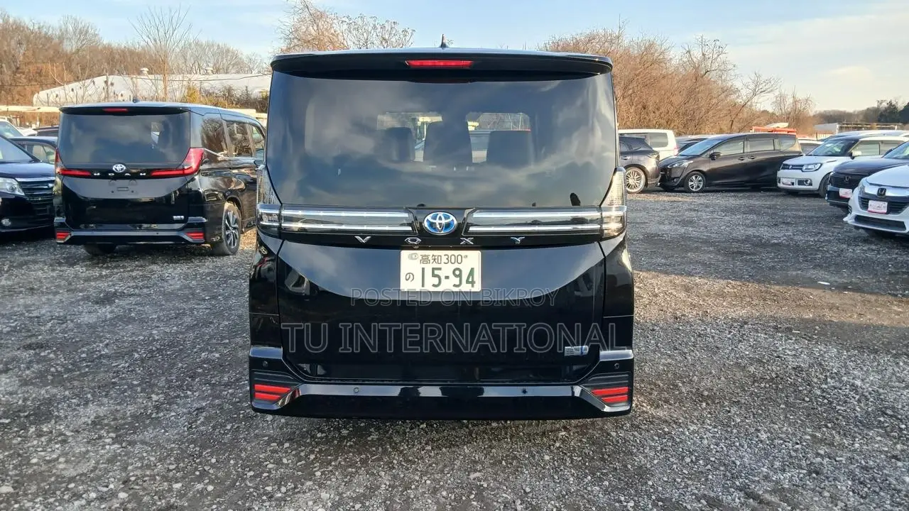 Toyota Voxy SZ 2023