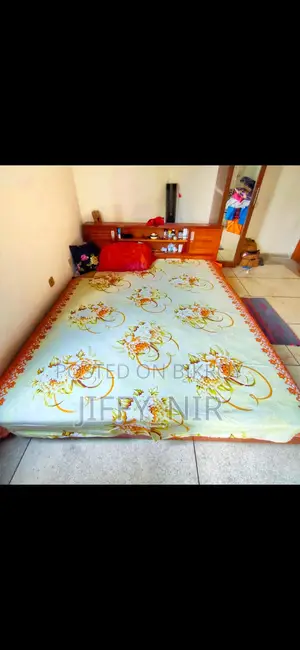 মেহগনি কাঠের কিং সাইজ বিছানা