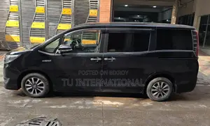 Toyota Esquire GI PREMIUM 2020