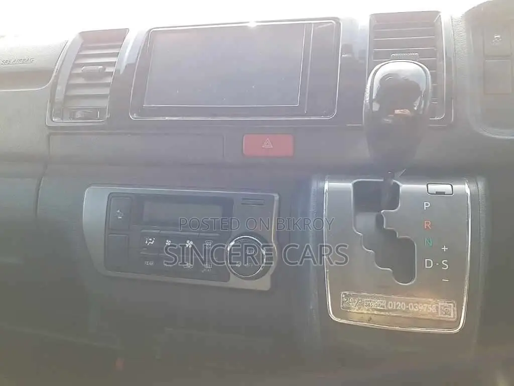Toyota Hiace SUPER GL DARK PRIME 2 2021