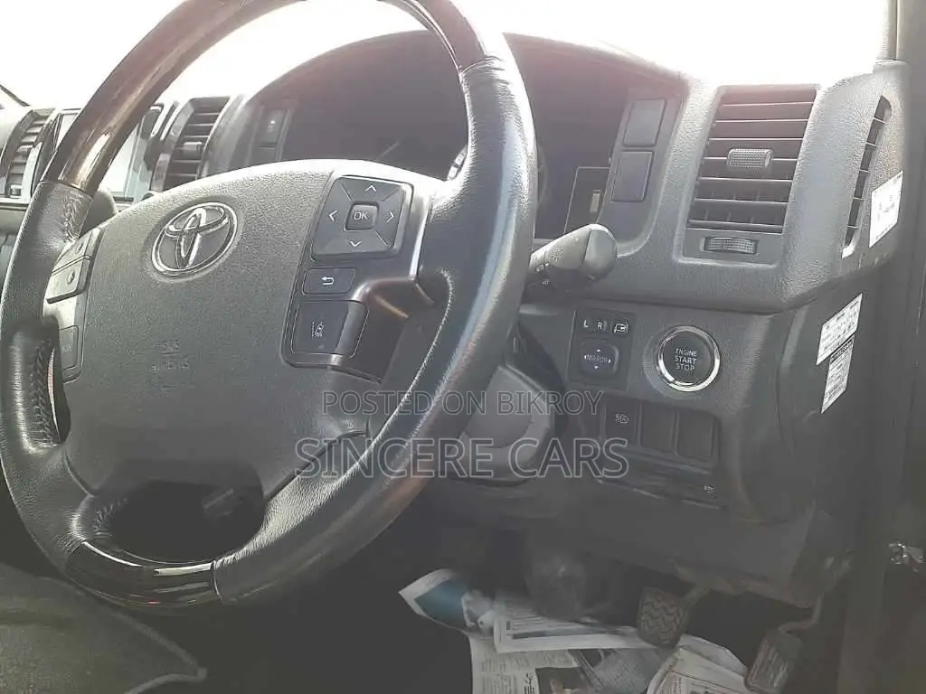 Toyota Hiace SUPER GL DARK PRIME 2 2021