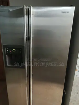 Refrigerator for sale, need money!