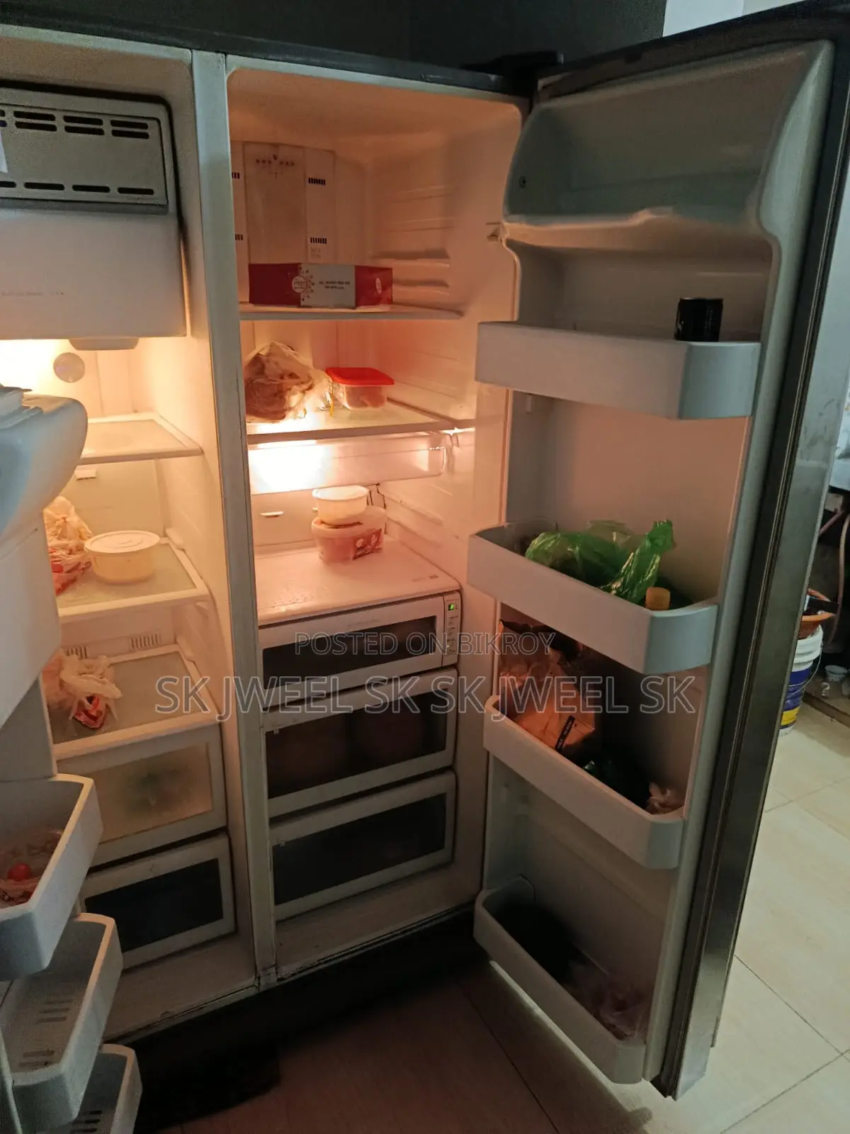 Refrigerator for sale, need money!