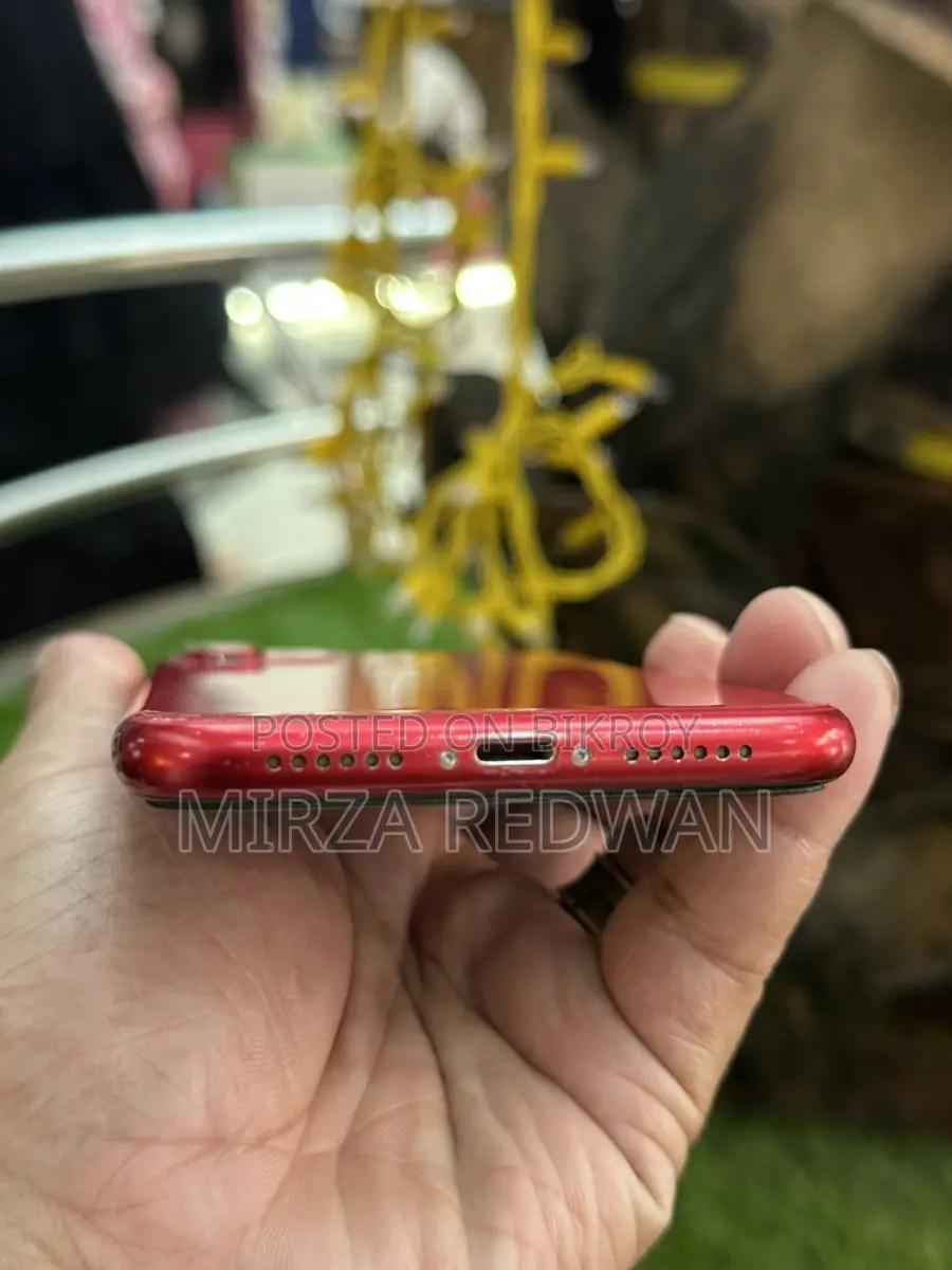 Apple iPhone 11 (ব্যবহৃত)