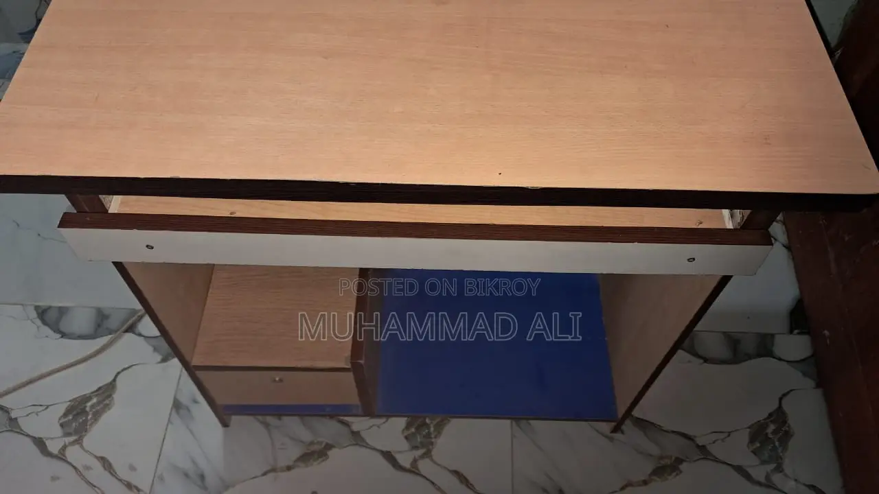 Computer Table