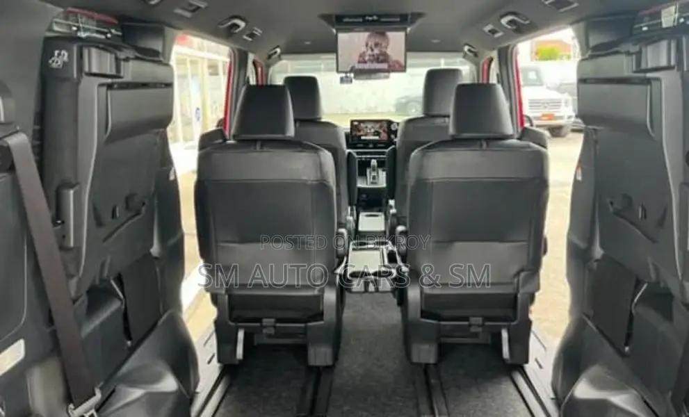 Toyota Noah Hybrid SZ Red New 2023