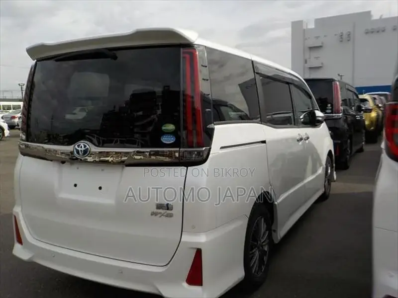 Toyota Noah Si WXB 2 2020