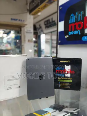 Apple iPad 8th Generation All Okay