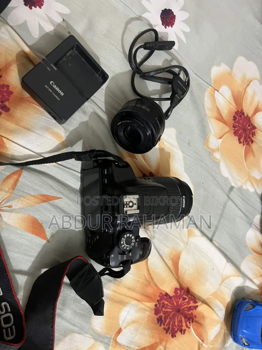 Canon 700D