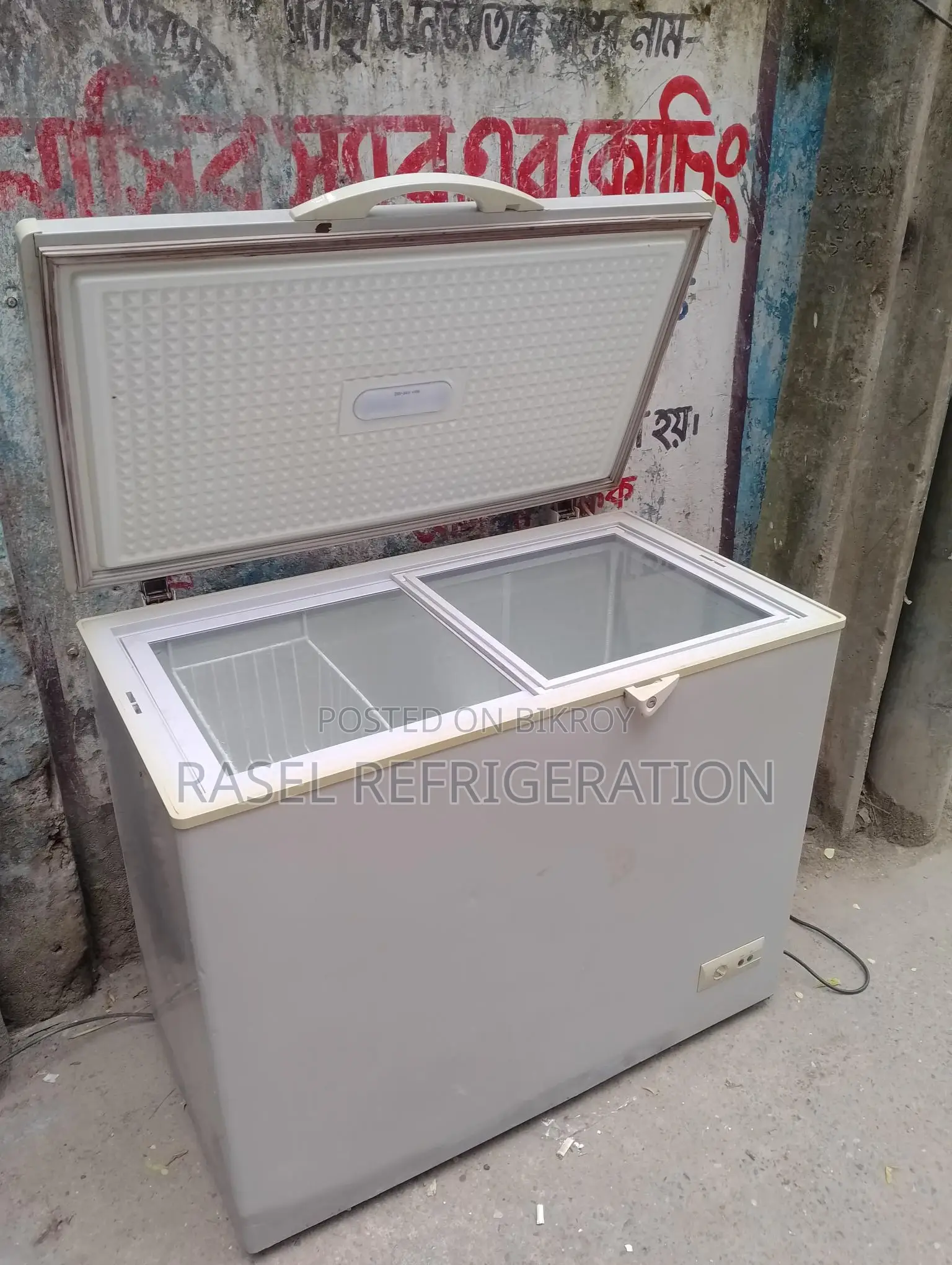 300 Liter original deep freezer for sale