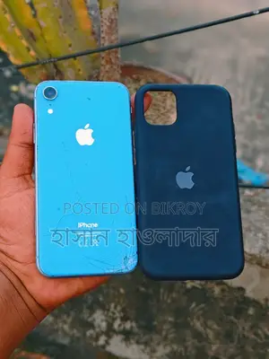 Apple iPhone XR . (Used)