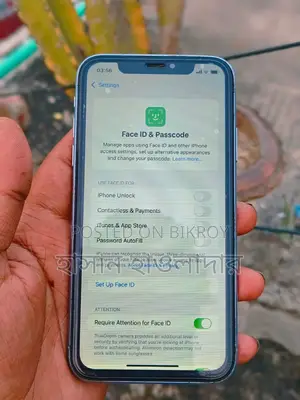 Apple iPhone XR (Used)