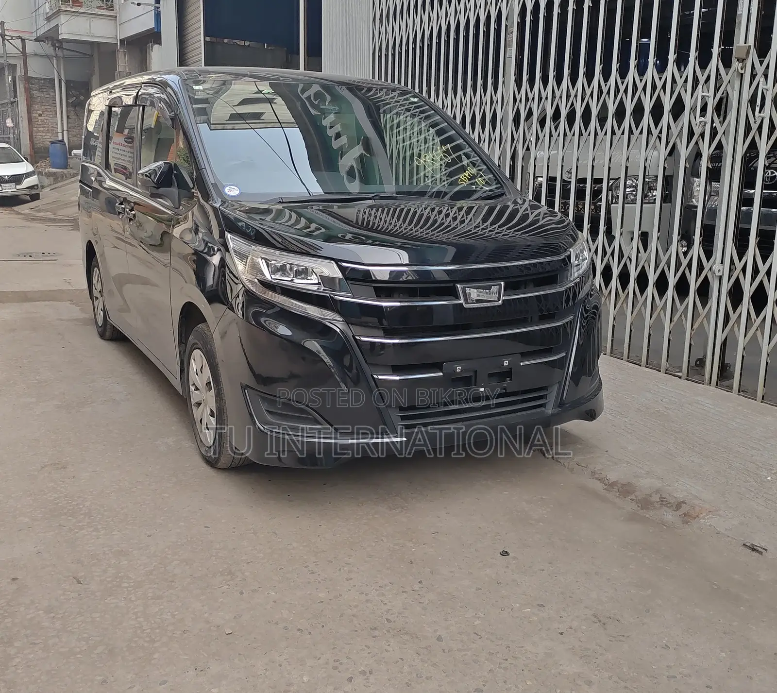 Toyota Noah X PACKAGE 2020