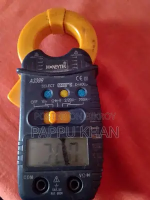Clamp Meter.