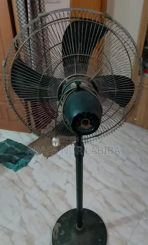 Gec Stand Fan বিক্রয় হবে এটি পুরাতন তবে শক্তিশালী