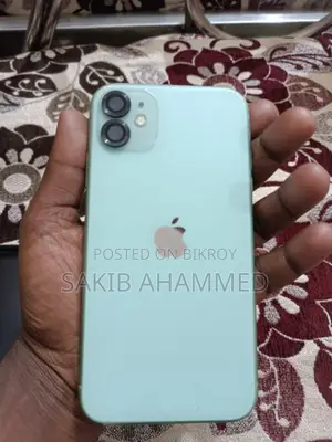 Apple iPhone 11 (Used)