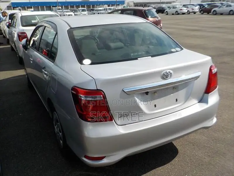 Toyota Axio e X package 2020