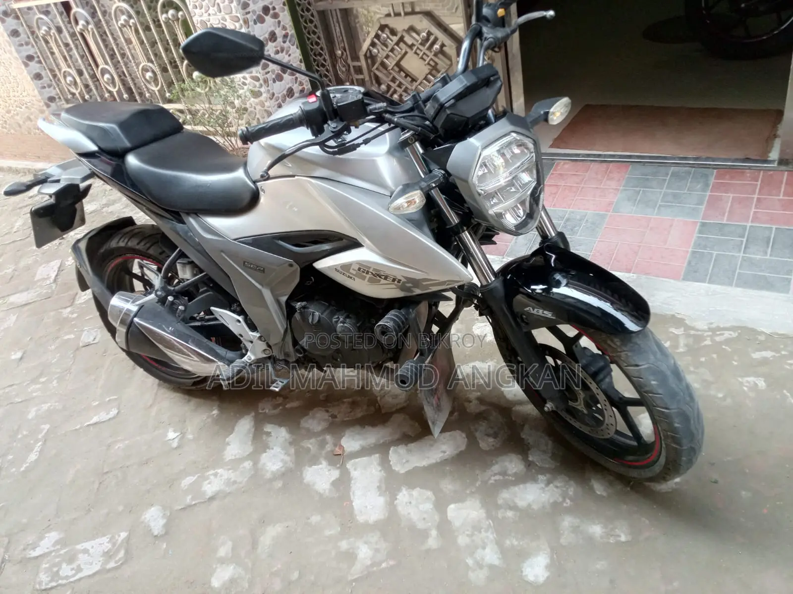 Suzuki Gixxer ABS . 2021