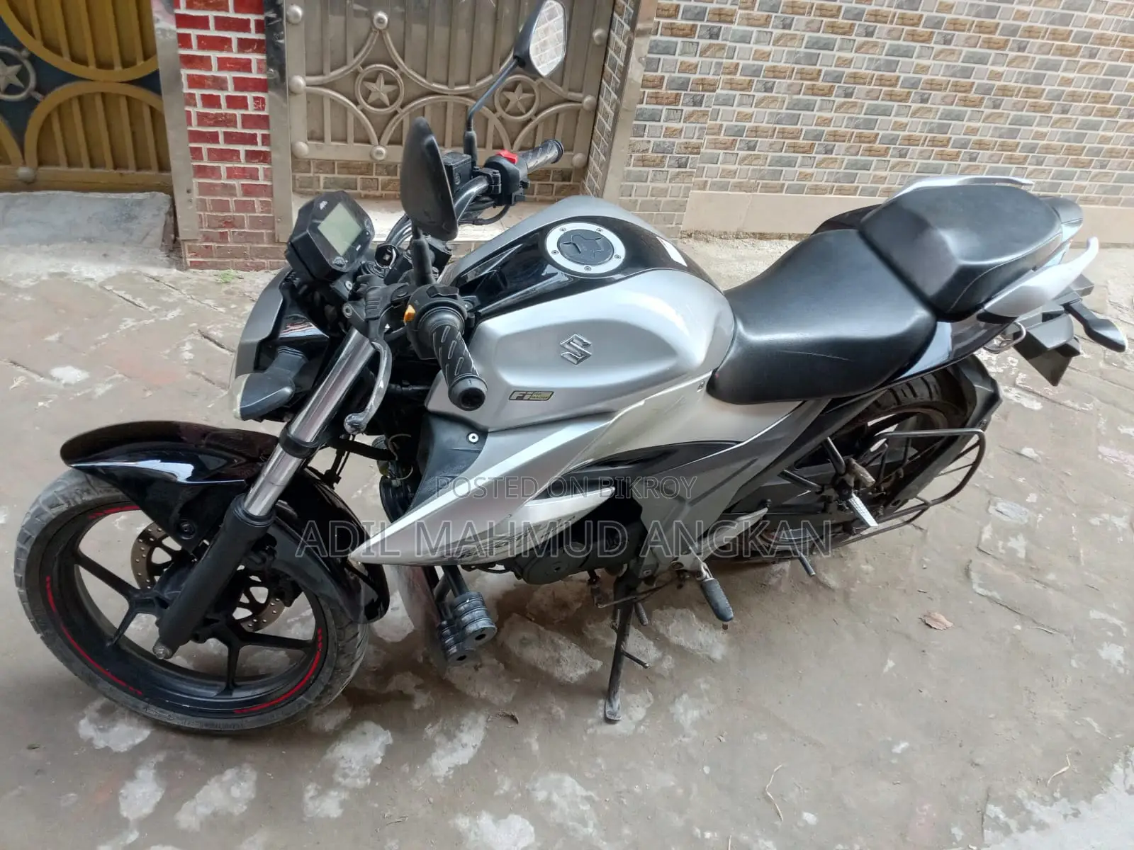 Suzuki Gixxer ABS . 2021