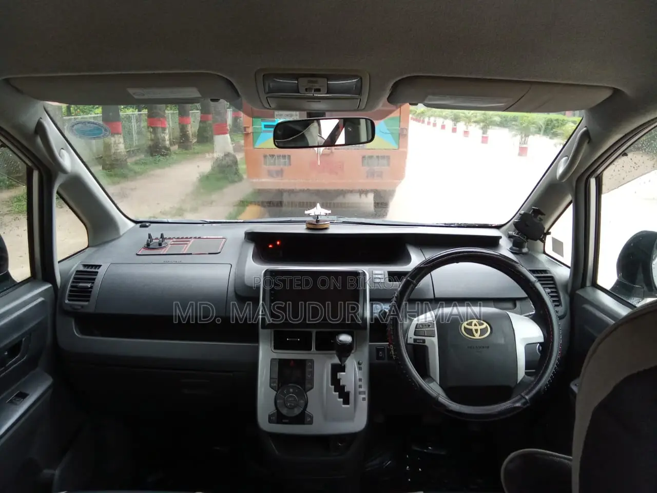 টয়োটা নোয়া ২০০৯