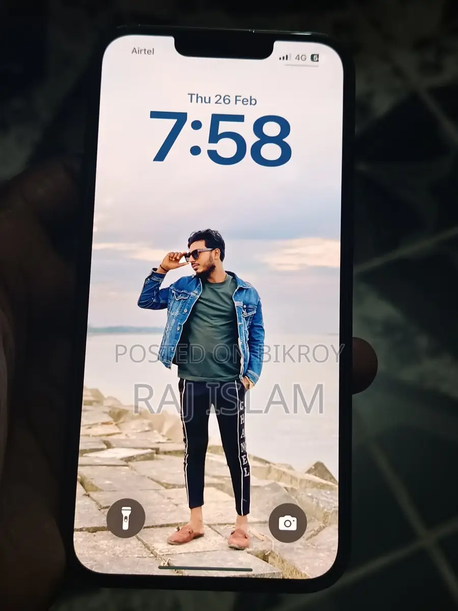 Apple iPhone 13 (Used)