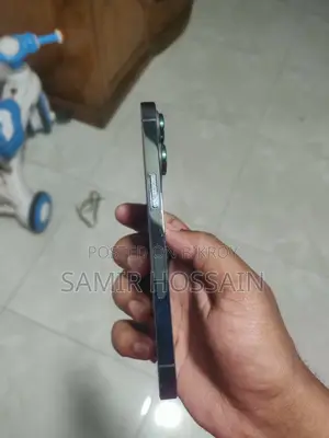 Apple iPhone 13 . (Used)