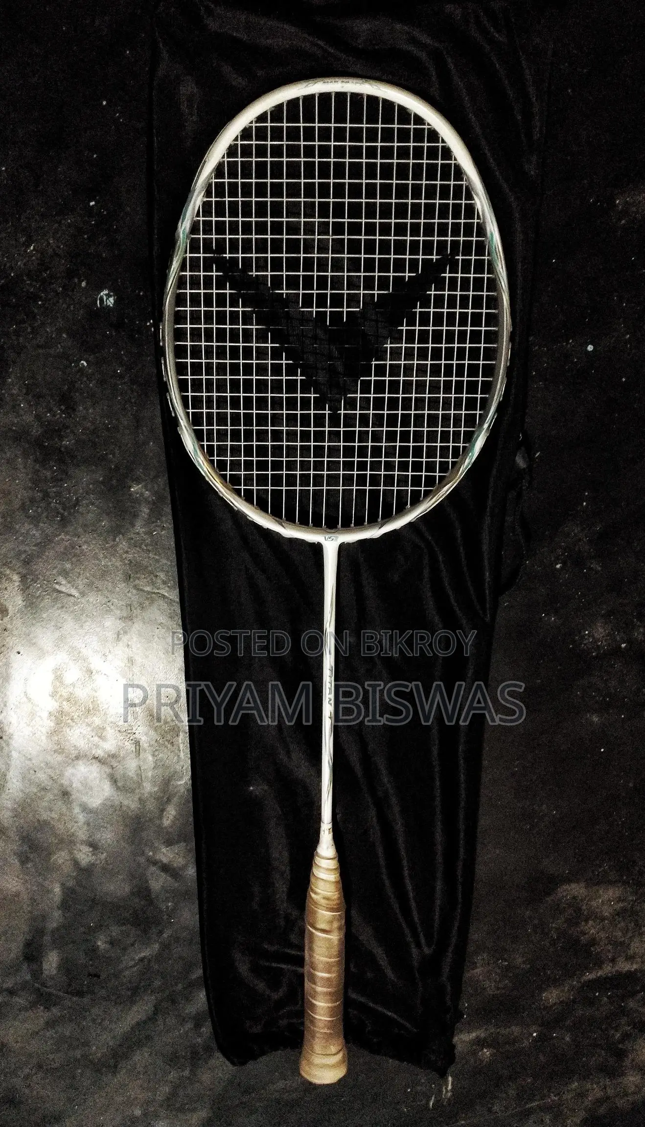 Vs Titan 7 100% Original Badminton Bat.