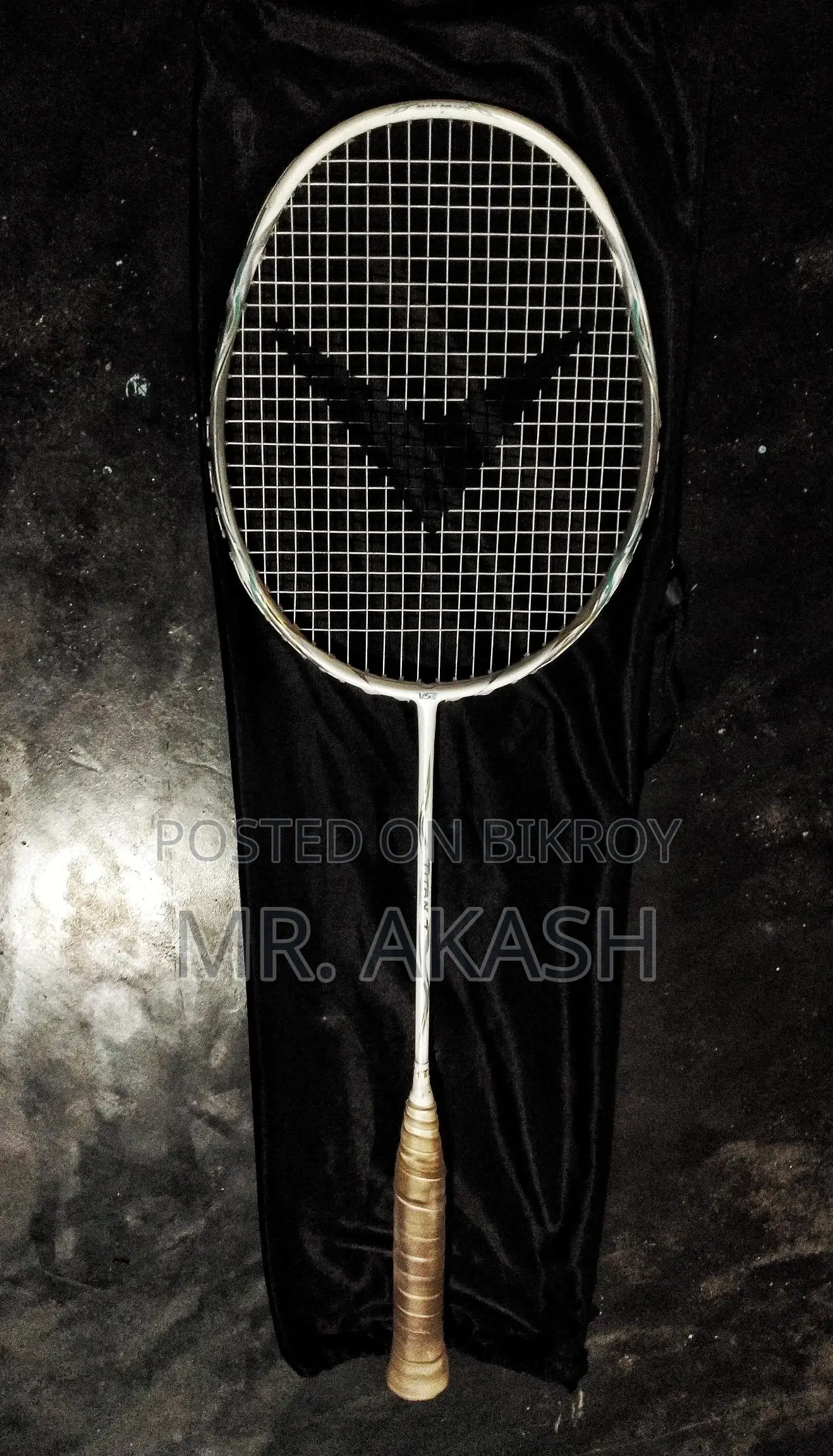 Vs Titan 7 100% Original Badminton Bat.
