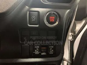 Toyota Noah X Non Hybrid Pearl 2020