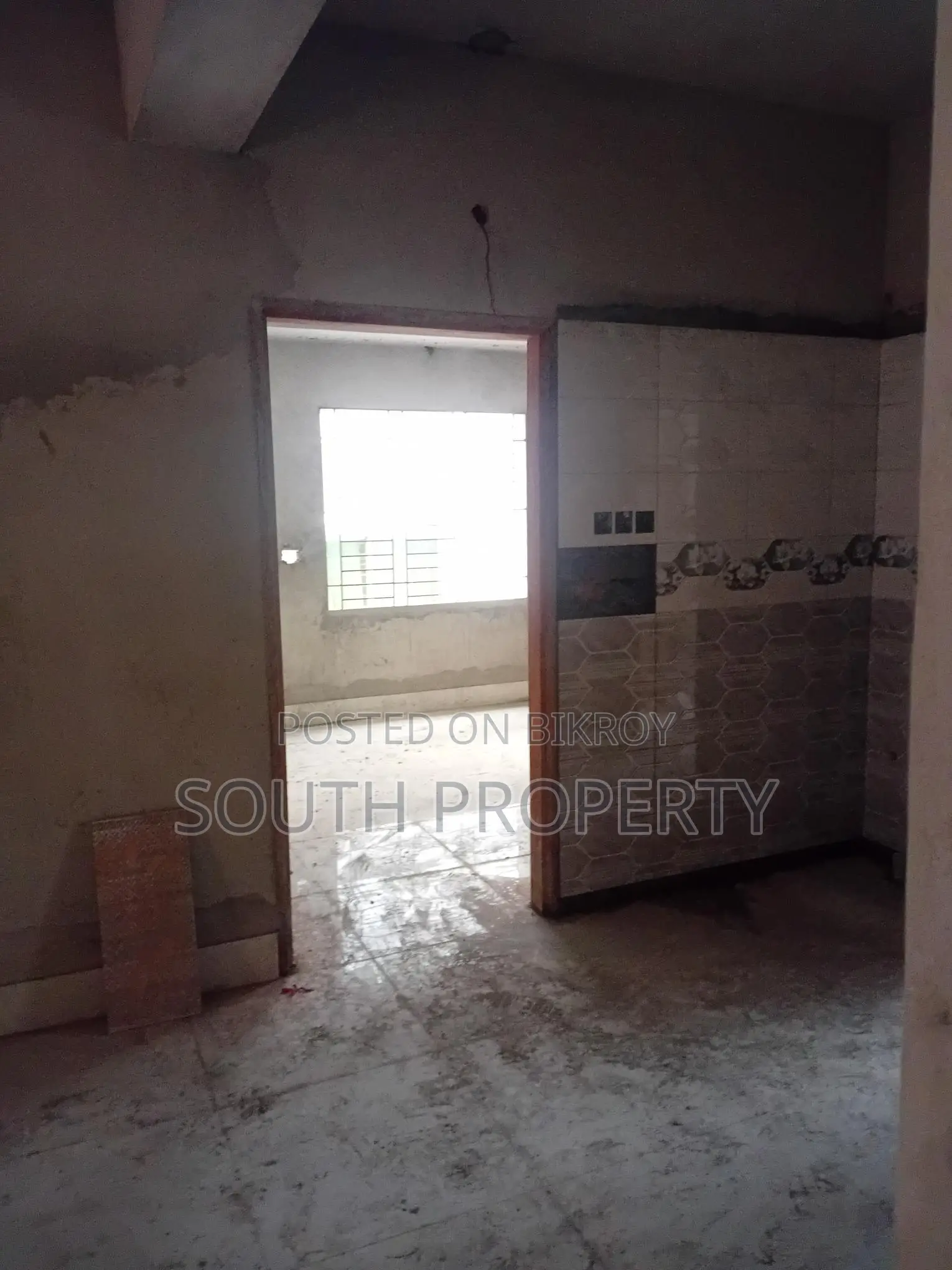 রিয়াজবাগ, ঢাকায় ১৩২০ বর্গফুটের ফ্ল্যাট বিক্রির জন্য প্রস্তুত