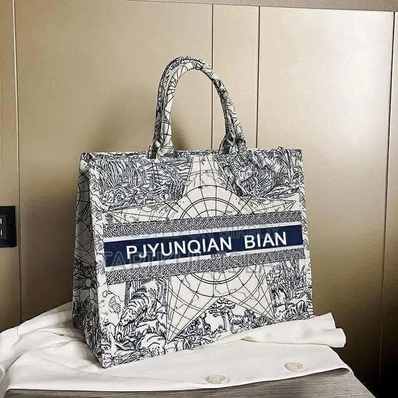Handbag for sale