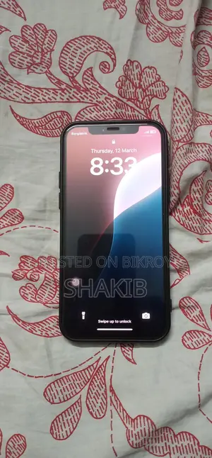 Apple iPhone 12 (Used)